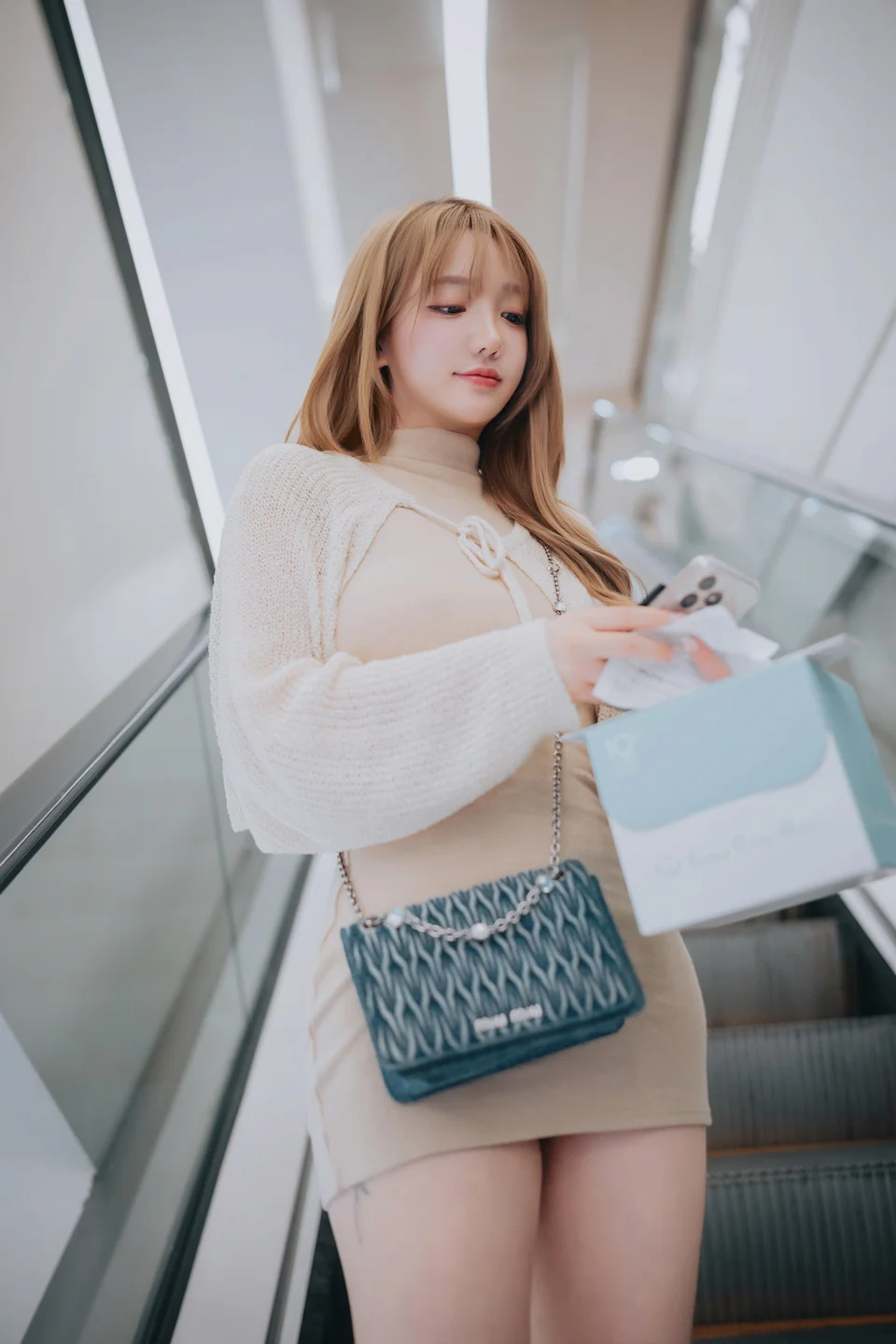 孙乐乐(Son Ye-Eun)-115 Happy Solo Birthday [251P-982MB] tg@simisebaisi 【丝足阁】051.webp